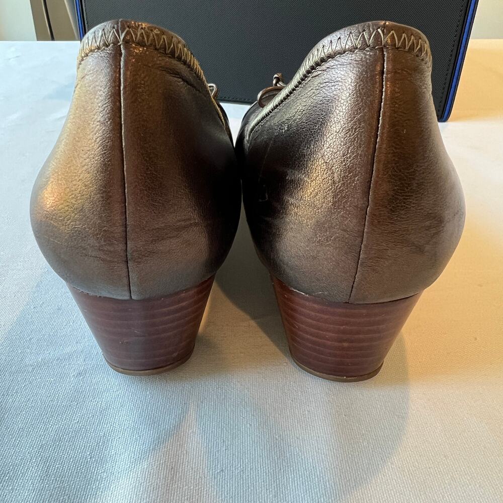 Cole Haan Nike Air Tali Closed Toe Wedge Shoes Copper | Women's size 8 - Picture 4 of 13